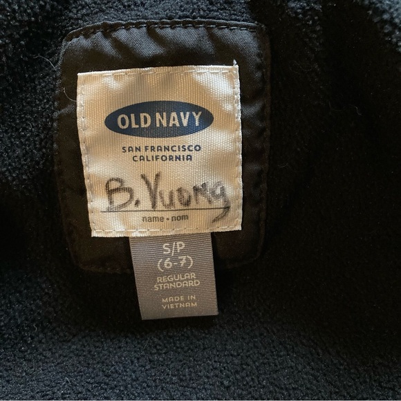 Old Navy Boys Quilted Puffer Jacket - Picture 6 of 8